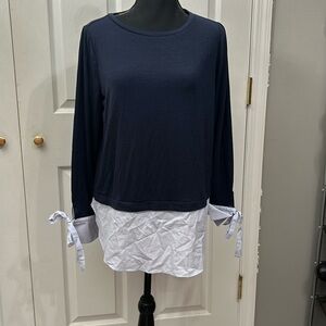 Loft knit top. Long sleeves. NWT. Navy blue. Shirt hem. Size M.